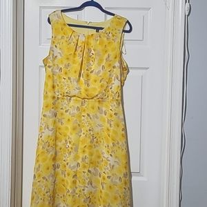 COPY - R&K Yellow flower print sleeveless maxi dress Size 18